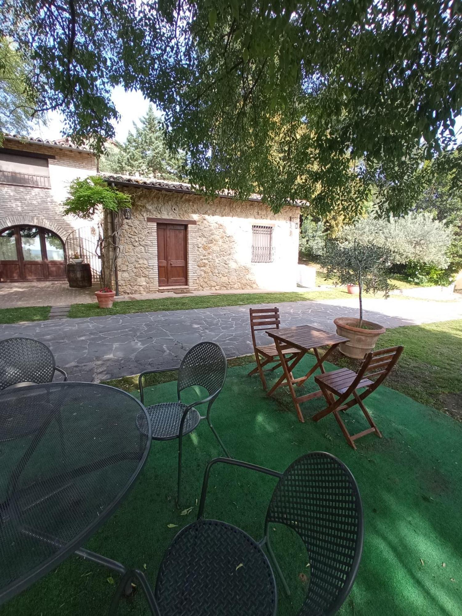 All'Ombra Di San Damiano Assisi Exterior foto